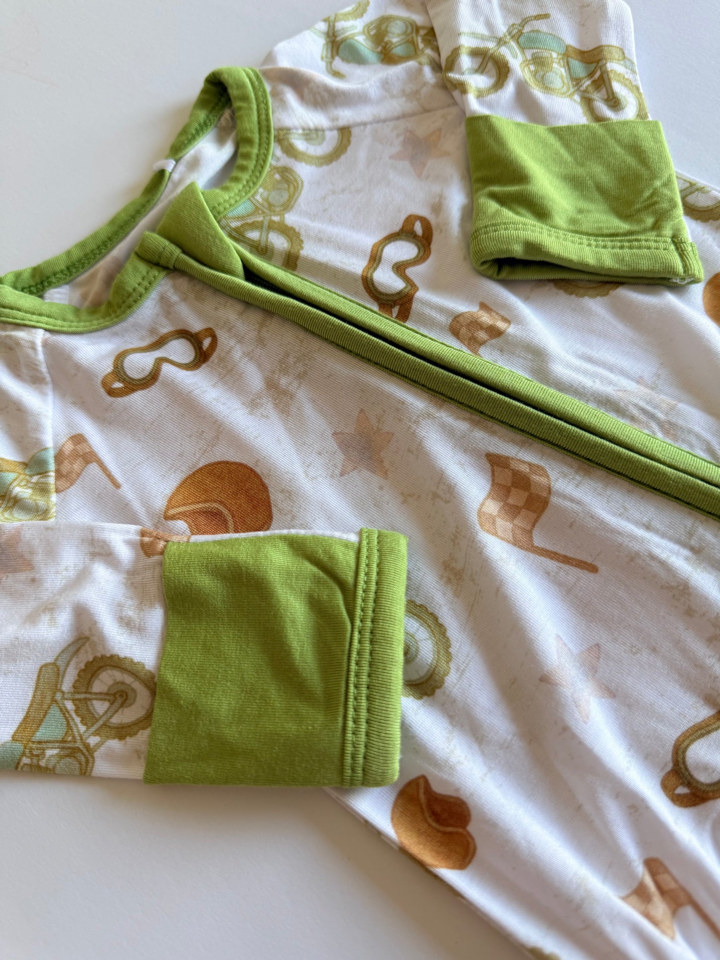 Retro Rally - Convertible Zipper Romper
